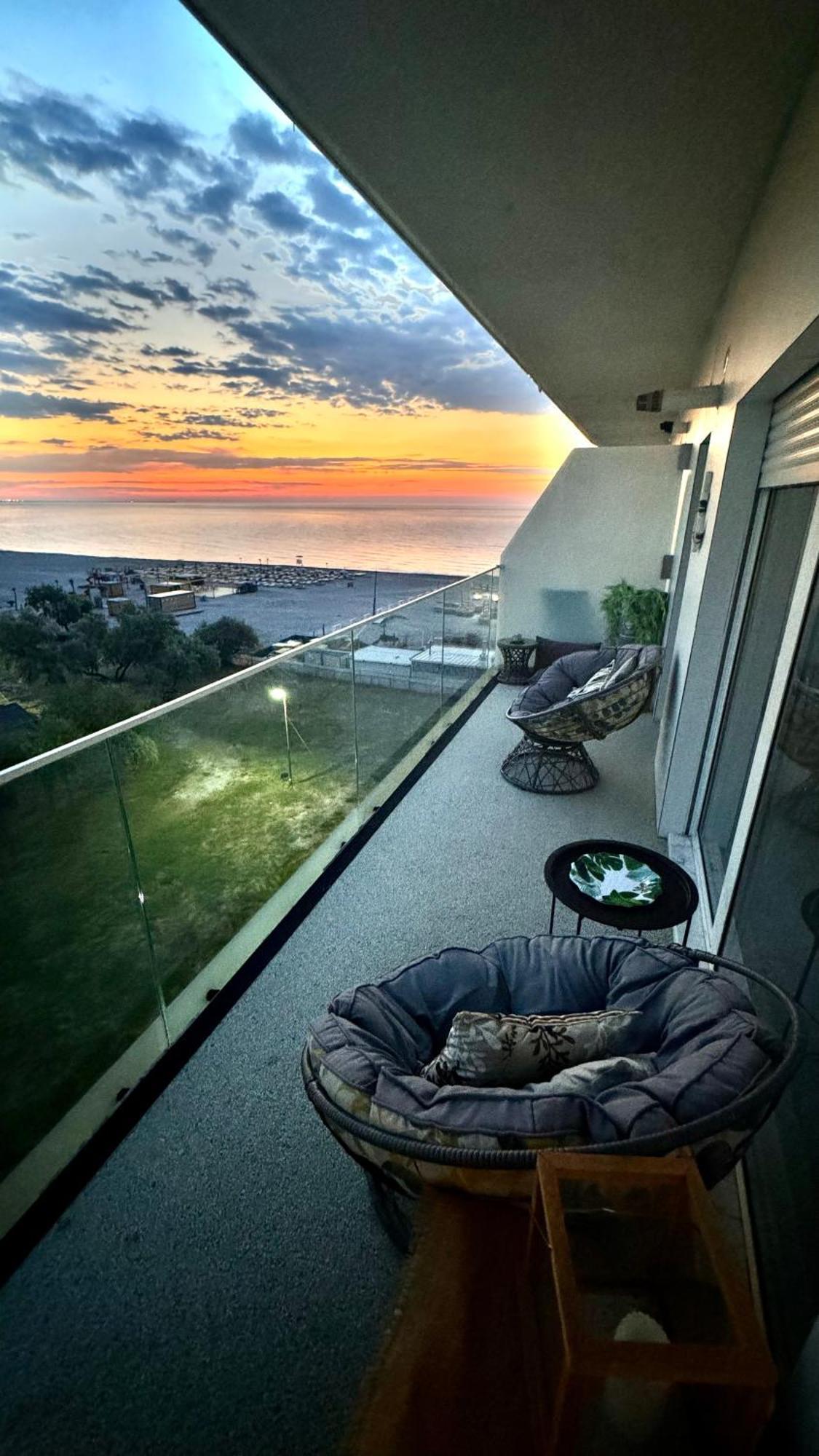 White Tower Mamaia - Private Apartment Dış mekan fotoğraf